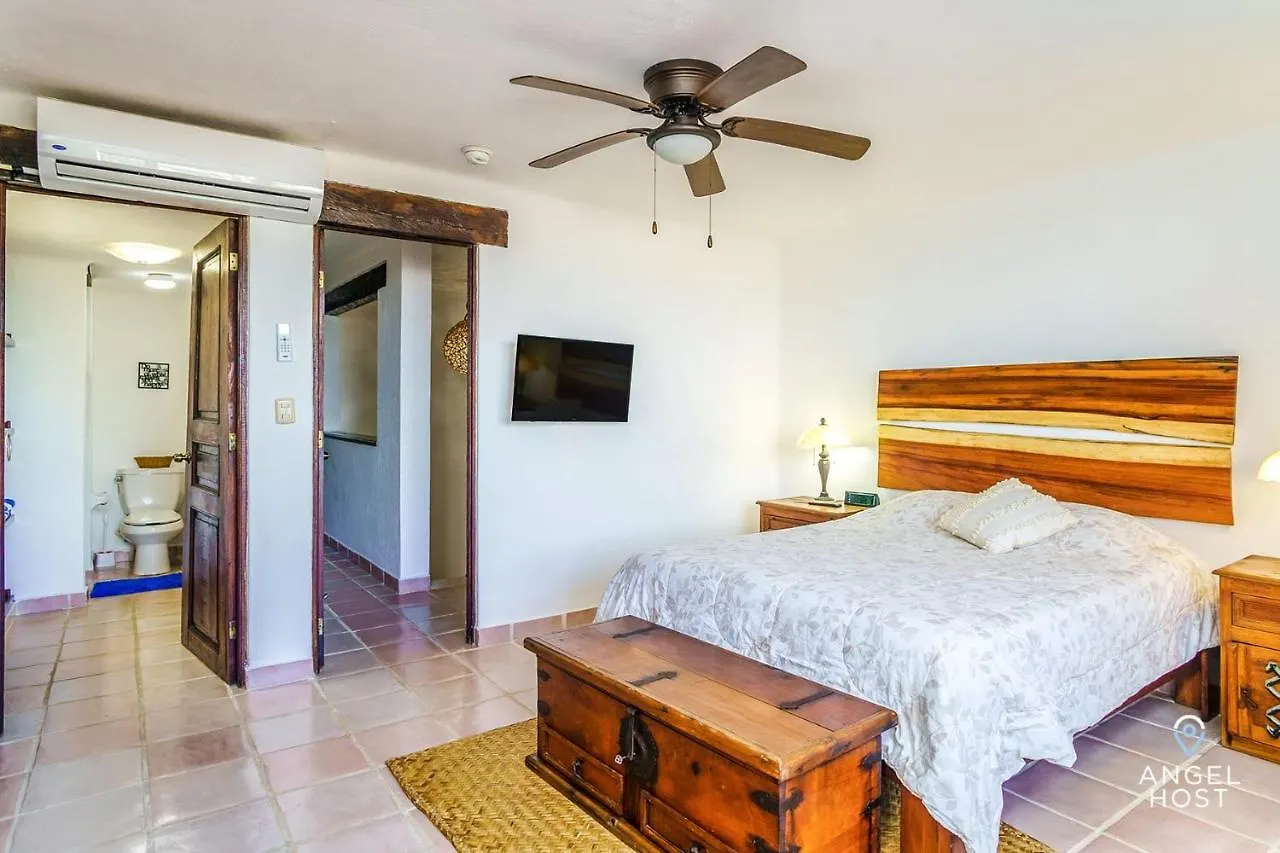 Oceanside Townhome A Block To Beach Plus 3 Pools Onsite Cancun